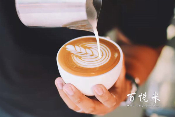 簡(jiǎn)單好看的咖啡拉花要怎么做？拉花技巧送給你！